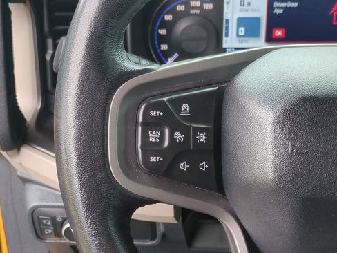 Used 2022 Ford Bronco Wildtrak image 18