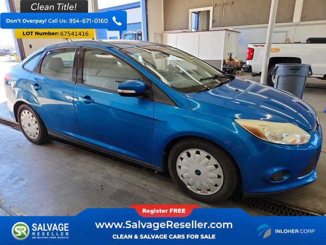Used 2014 Ford Focus SE w/ SE Winter Package FWD image 5