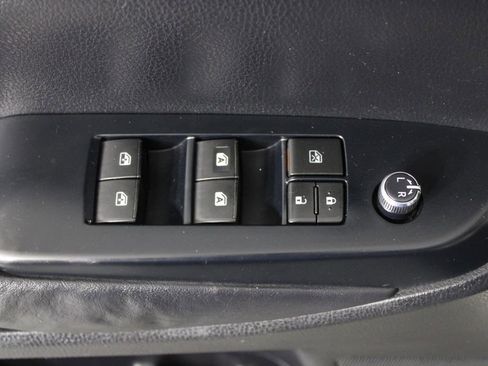 Used 2015 Toyota Highlander XLE image 23