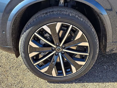 New 2026 Volvo XC90 B6 Ultra w/ Protection Package Premier AWD/4WD image 10