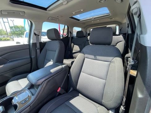 Certified 2020 GMC Acadia SLE w/ Driver Convenience Package FWD image 18
