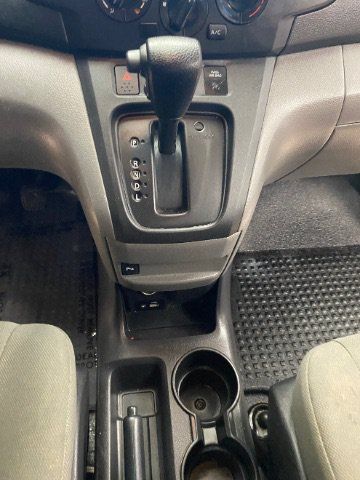 Used 2020 Nissan NV200 S FWD image 19
