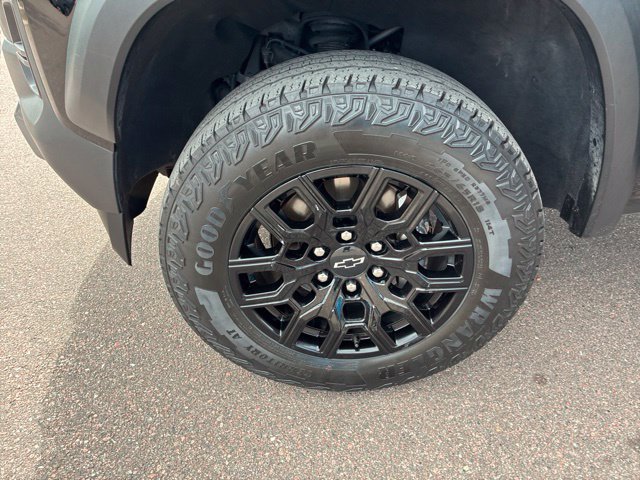 Certified 2023 Chevrolet Colorado Trail Boss w/ Technology Package AWD/4WD image 10