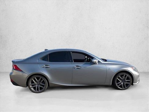 Used 2016 Lexus IS 200t image 4