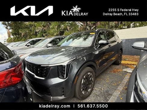 Certified 2024 Kia Sorento S w/ Panoramic Sunroof Package FWD image 9