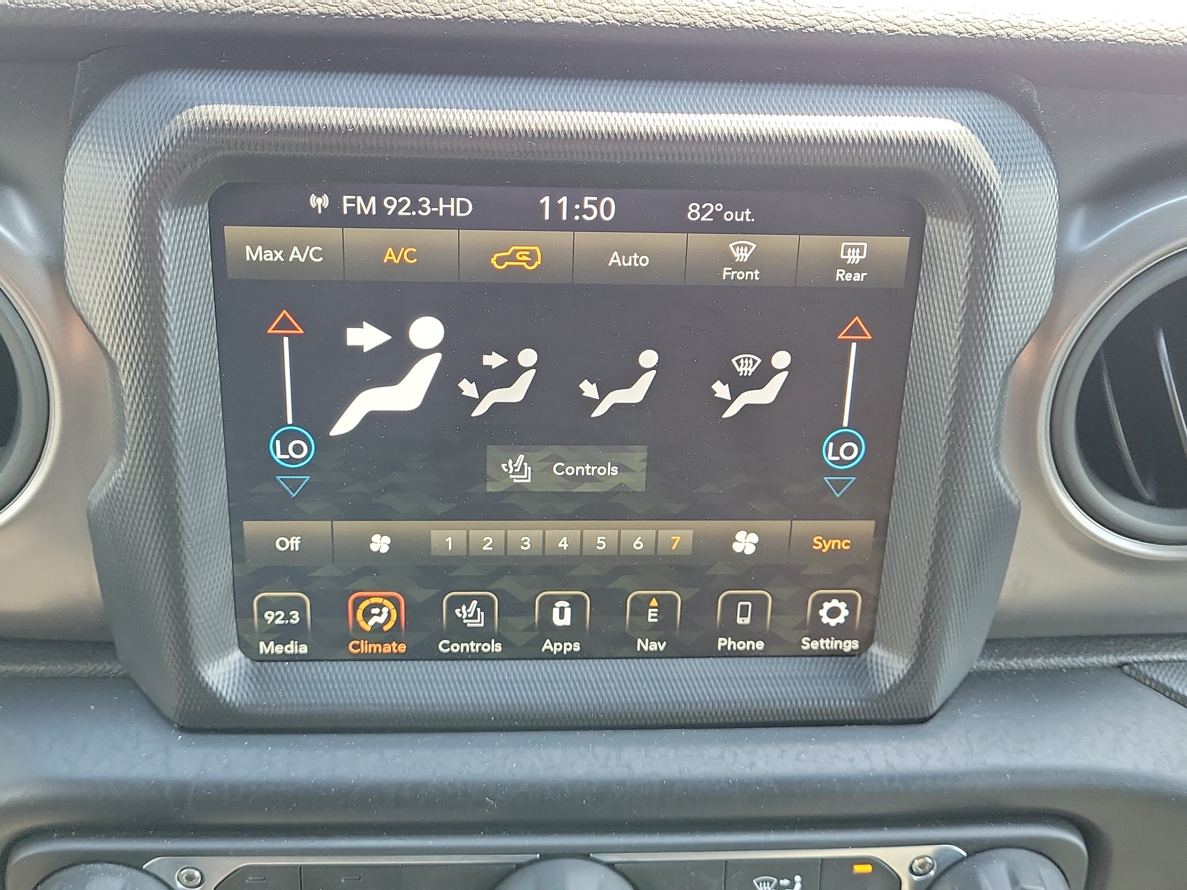 Used 2022 Jeep Wrangler Unlimited Sport AWD/4WD image 29