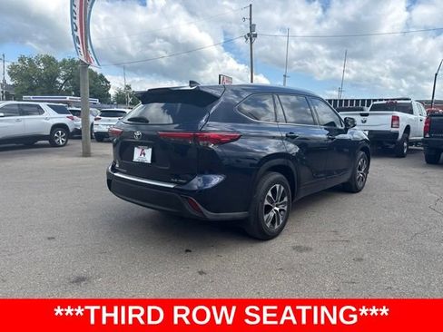 Used 2020 Toyota Highlander XLE w/ Protection Package #3 AWD/4WD image 3
