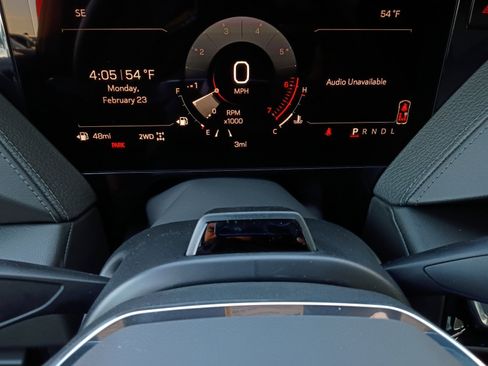 New 2026 GMC Yukon Denali w/ Denali Reserve Package image 2