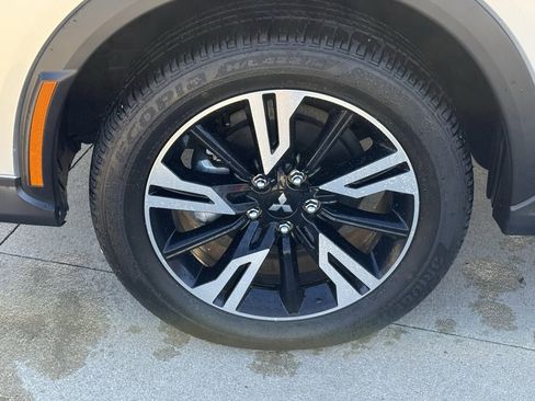 Used 2024 Mitsubishi Eclipse Cross SE image 12