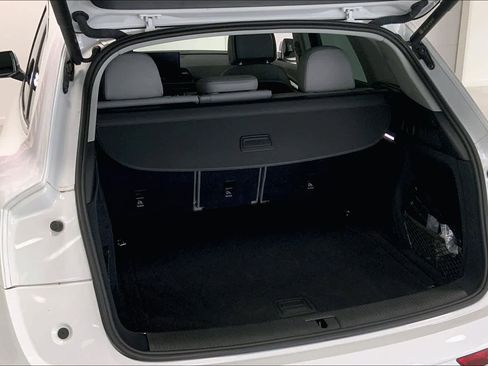 Used 2022 Audi Q5 2.0T Premium Plus image 17