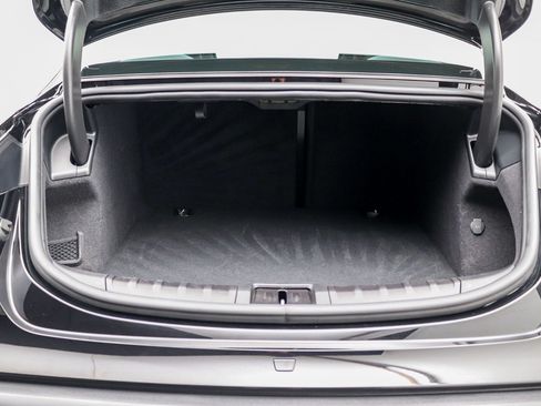 Used 2022 Porsche Taycan RWD image 30