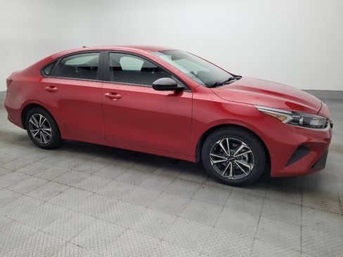 Used 2024 Kia Forte LXS FWD image 11