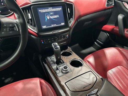 Used 2019 Maserati Ghibli S GranLusso RWD image 53