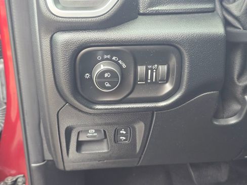Used 2021 RAM 1500 Laramie AWD/4WD image 24