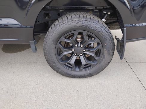 Used 2023 Ford F150 XLT w/ Equipment Group 302A High AWD/4WD image 31