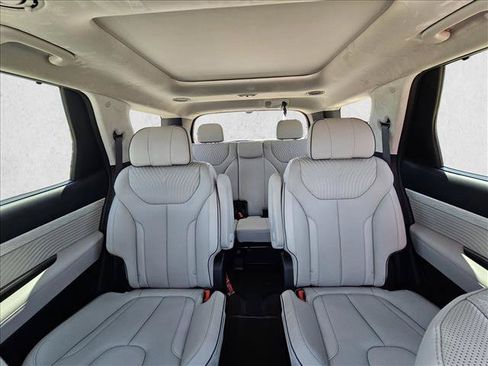 Used 2024 Hyundai Palisade Calligraphy FWD image 15