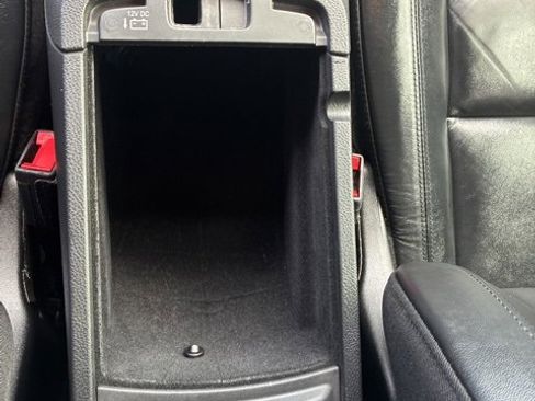 Used 2019 Jeep Grand Cherokee Limited image 17