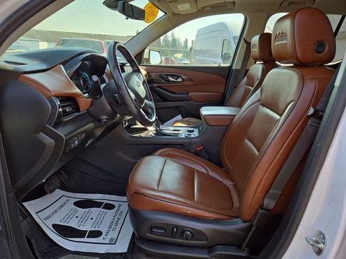 Used 2019 Chevrolet Traverse High Country AWD/4WD image 2