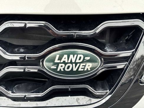 Used 2020 Land Rover Range Rover Evoque SE image 30