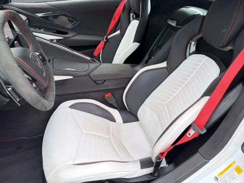 Certified 2023 Chevrolet Corvette Stingray Premium Conv w/ Z51 Performance Package RWD image 5