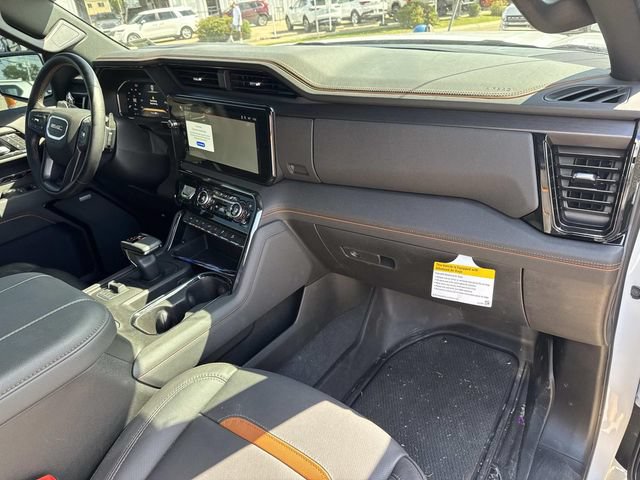 Used 2026 GMC Sierra 1500 AT4 w/ AT4 Premium Package AWD/4WD image 17