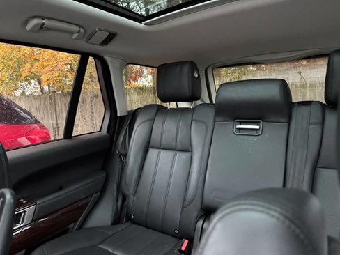 Used 2017 Land Rover Range Rover Supercharged image 11