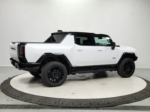 New 2026 GMC Hummer EV 4x4 Crew Cab w/ LPO, Dark Essentials Package image 7