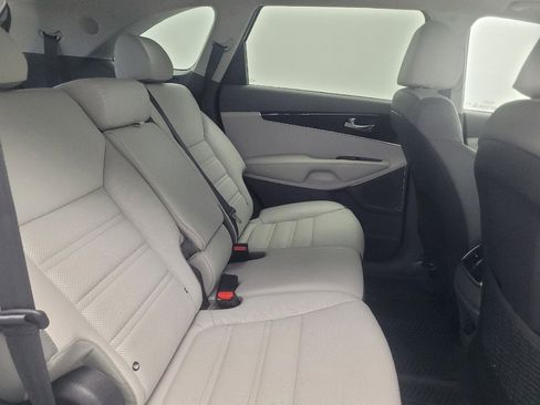 Used 2020 Kia Sorento SX FWD image 19