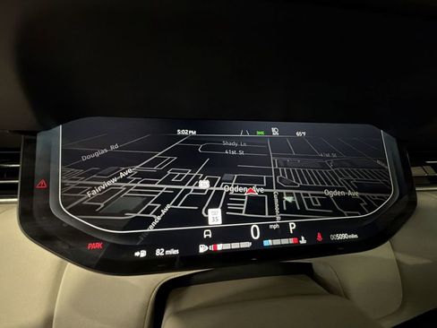 Used 2025 Land Rover Range Rover SE image 10