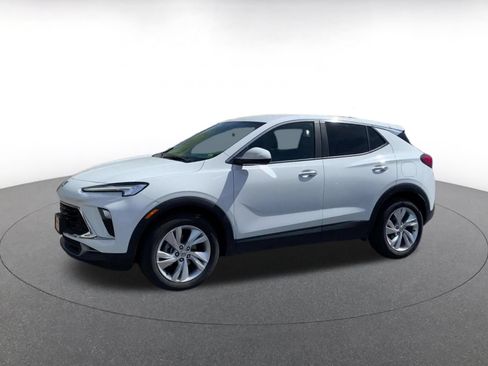 Used 2025 Buick Encore GX Preferred FWD image 8