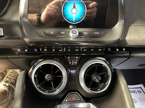 Used 2018 Chevrolet Camaro ZL1 RWD image 29