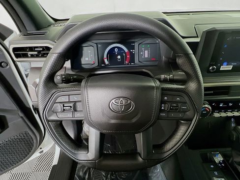Certified 2026 Toyota Tacoma SR5 image 11