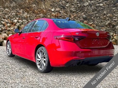 Used 2022 Alfa Romeo Giulia Ti w/ Active Assist Plus Package AWD/4WD image 11