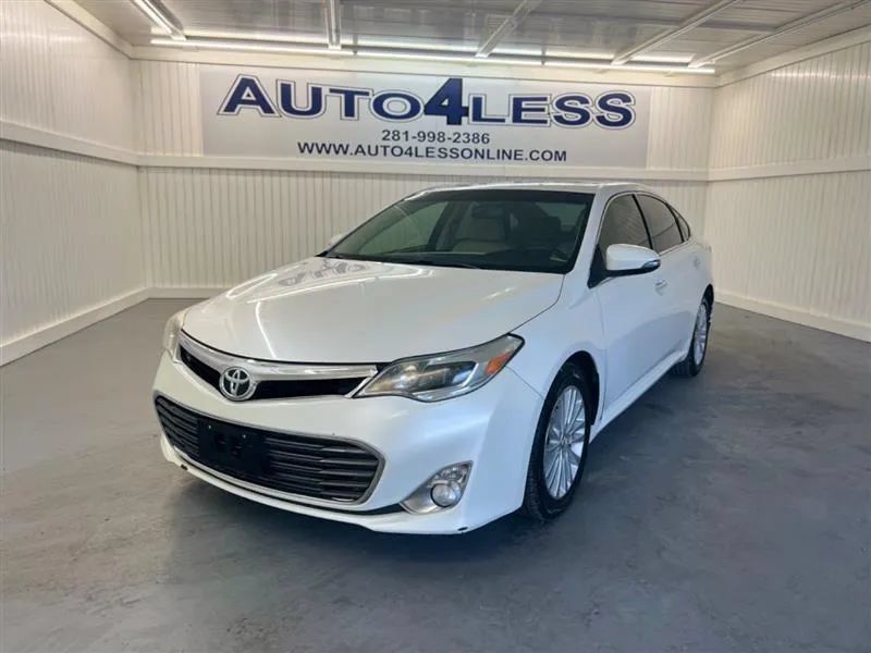 Used 2013 Toyota Avalon XLE Touring FWD image 1