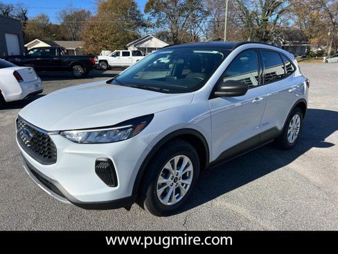 New 2025 Ford Escape Active image 3