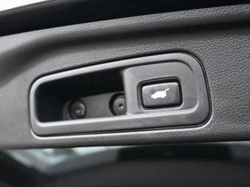 Used 2019 Honda Pilot Elite image 19