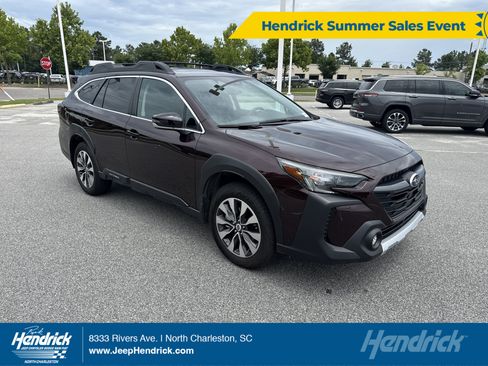Used 2025 Subaru Outback Limited AWD/4WD image 1