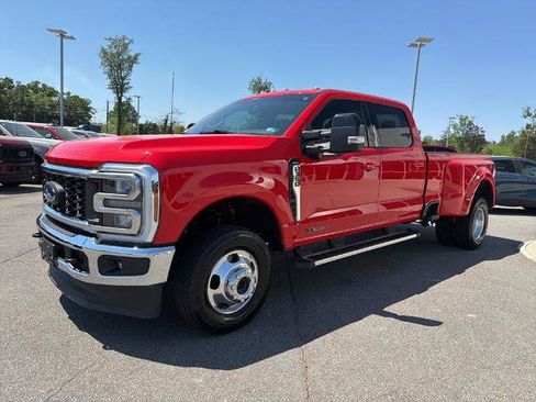 Certified 2025 Ford F350 Lariat AWD/4WD image 8