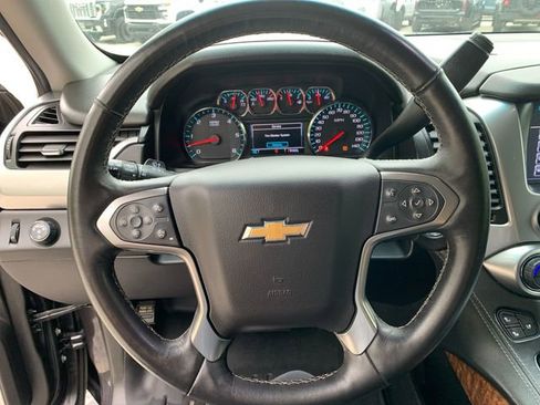 Used 2018 Chevrolet Suburban Premier AWD/4WD image 22