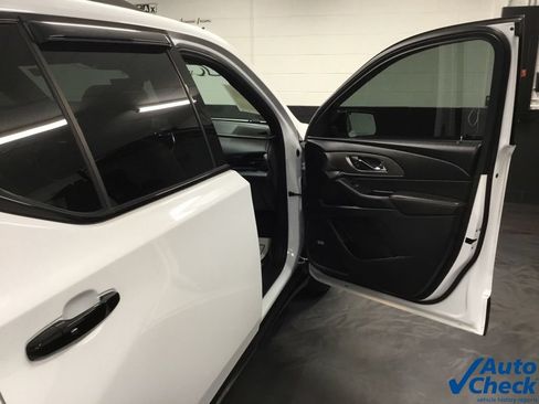 Used 2022 Chevrolet Traverse Premier w/ Redline Edition AWD/4WD image 42