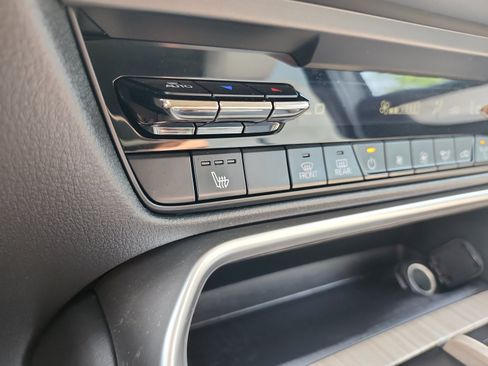 Used 2024 MAZDA CX-90 Plug-In Hybrid w/ Preferred AWD/4WD image 21