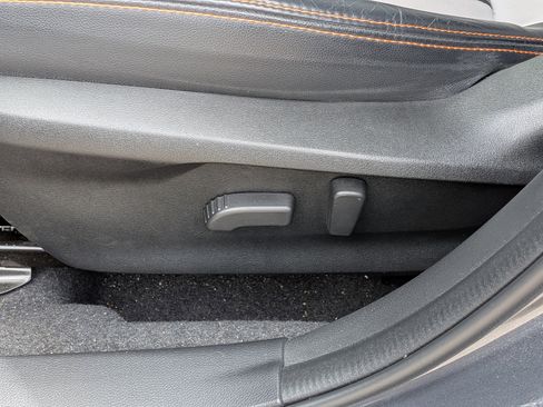 Used 2023 Subaru Crosstrek 2.5i Limited w/ Moonroof Package image 20