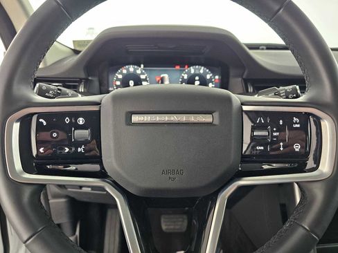 Used 2024 Land Rover Discovery Sport S image 22