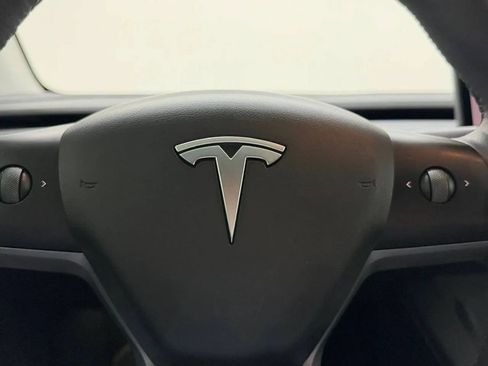 Used 2023 Tesla Model Y Performance AWD/4WD image 20
