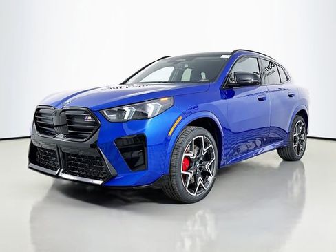 Used 2025 BMW X2 M35i w/ Premium Package image 3