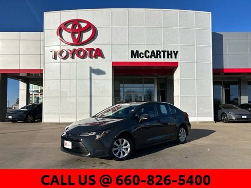 Certified 2025 Toyota Corolla LE image 1