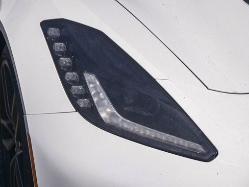 Used 2015 Chevrolet Corvette Stingray Coupe w/ Carbon Flash Badge Package RWD image 4