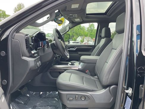 New 2026 Chevrolet Silverado 2500 LTZ w/ LTZ Premium Package AWD/4WD image 4