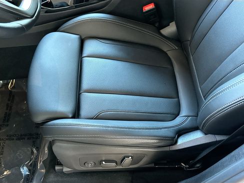 Used 2024 BMW X3 sDrive30i w/ Convenience Package RWD image 19