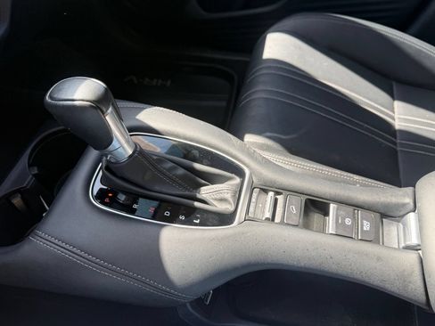 Used 2023 Honda HR-V EX-L image 17